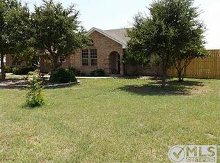 416 E Vaughn Rd, Cleburne, TX 76031