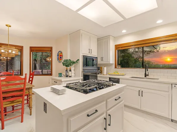 175 Grandview Avenue, Novato, CA 94945