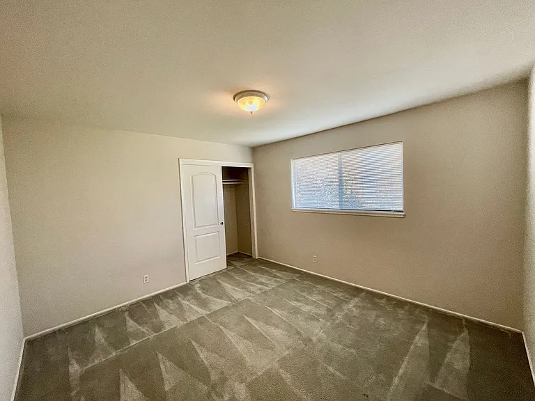 466 N Fair Oaks Avenue — Photo 9