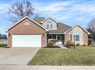 2080 Pinewood Dr, Columbus, IN 47203