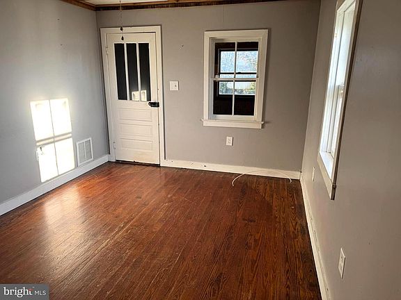 5th image of 136 Shady Creek Rd