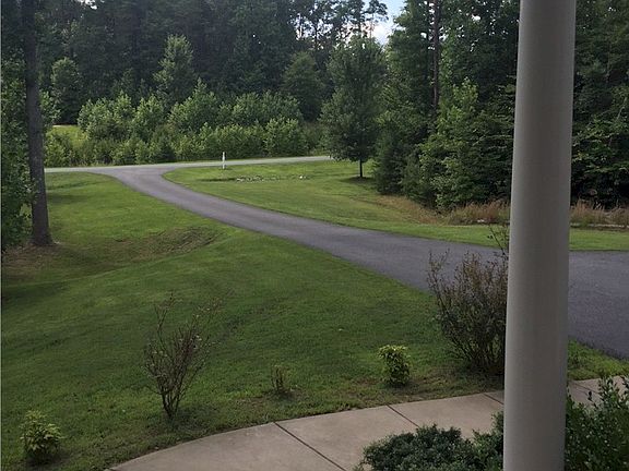 2nd image of 48 Melvin Dr