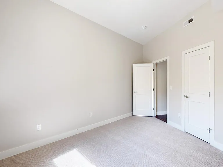 945 S Washington St — Photo 18