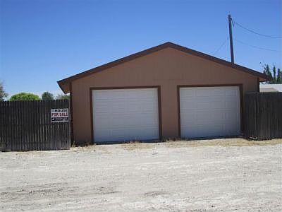 Detached Garage