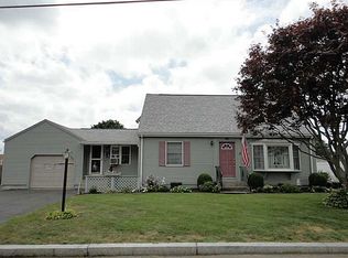 91 Allerton Ave, East Providence, RI 02914