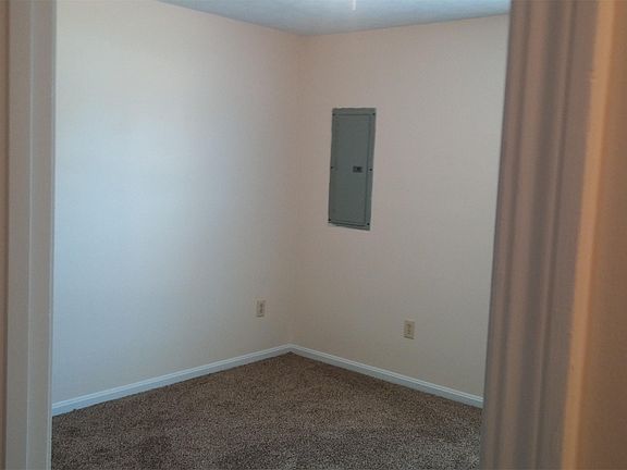 5th image of 111 Wolfe St