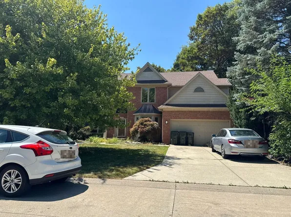 2192 Avon Lake Ln, Rochester Hills, MI 48307