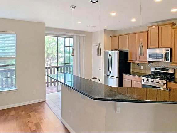 3rd image of 1518 Biltmore Ln