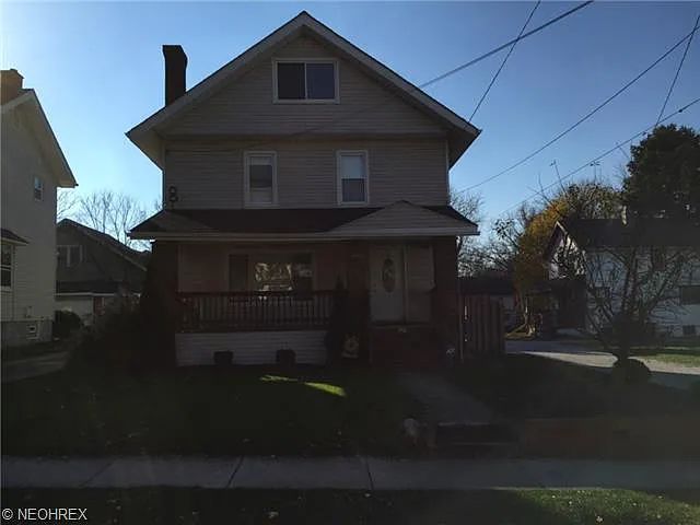 292 E York St photo 1