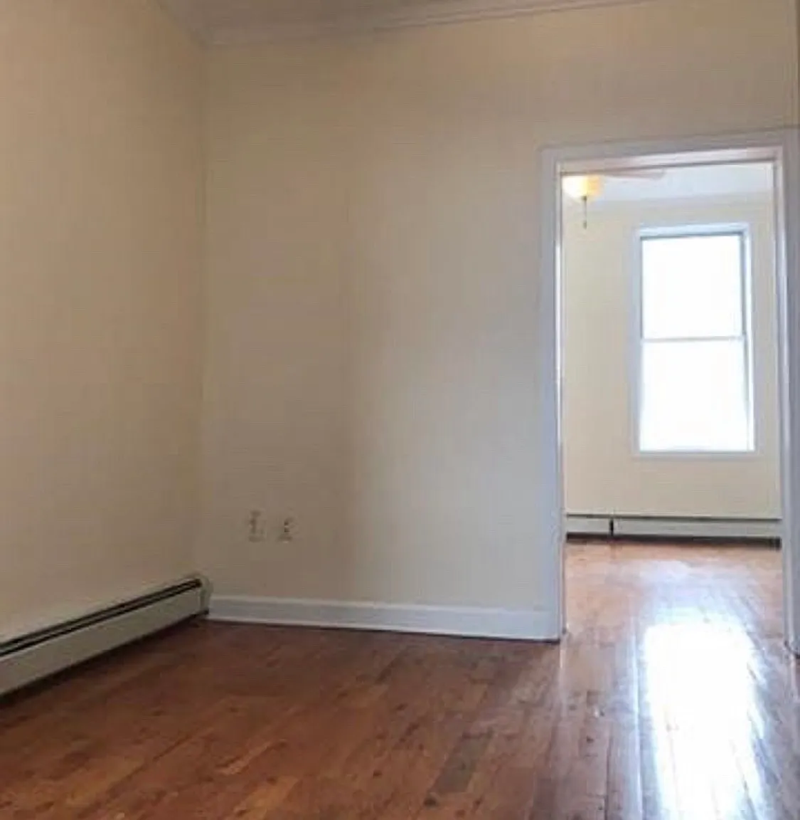 2 bed, 700 sqft, $2,075 — Photo 3