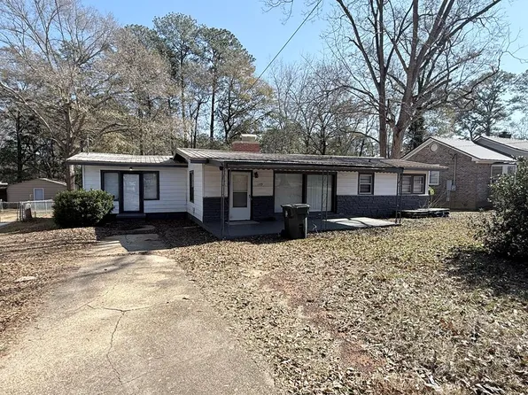 109 E Marion Dr, Dothan, AL 36301