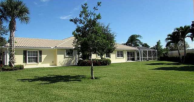1st image of 8458 SE Retreat Dr