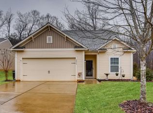 2461 Marthas Ridge Dr, Statesville, NC 28625