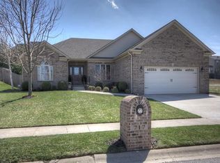 717 Flint Ridge Rd, Versailles, KY 40383