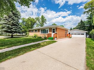 602 Cedar Ln, Moorhead, MN 56560