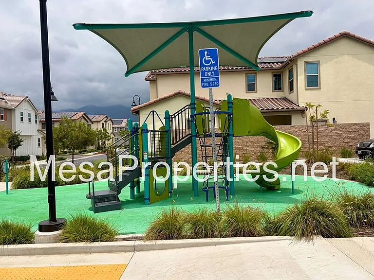 7031 Aloe Ln — Photo 5