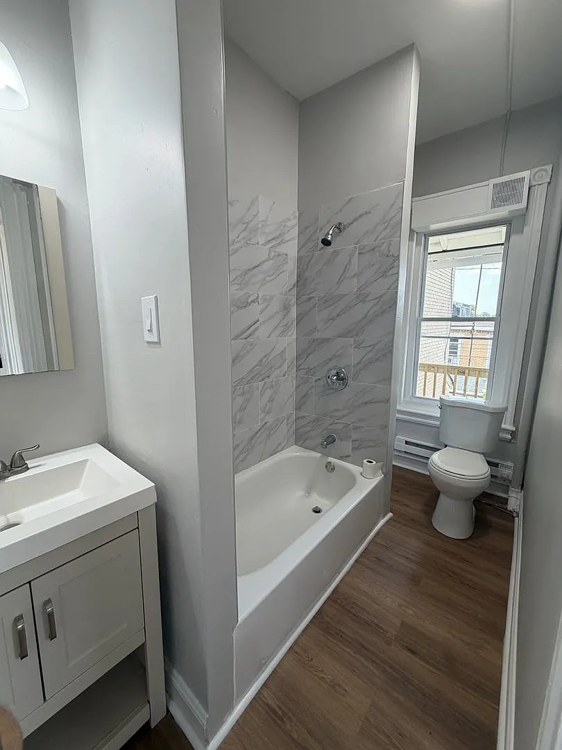 519 W Chew St — Photo 2