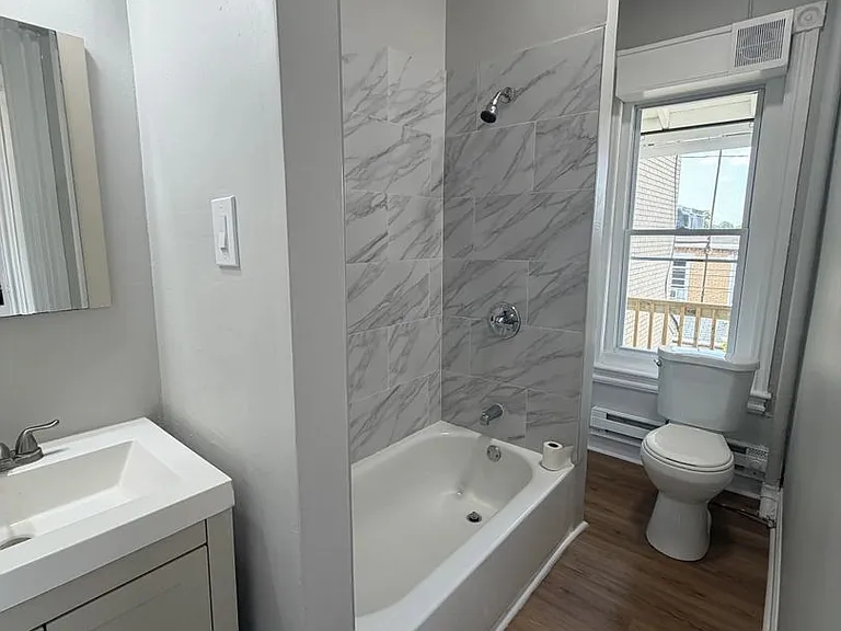 519 W Chew St — Photo 2