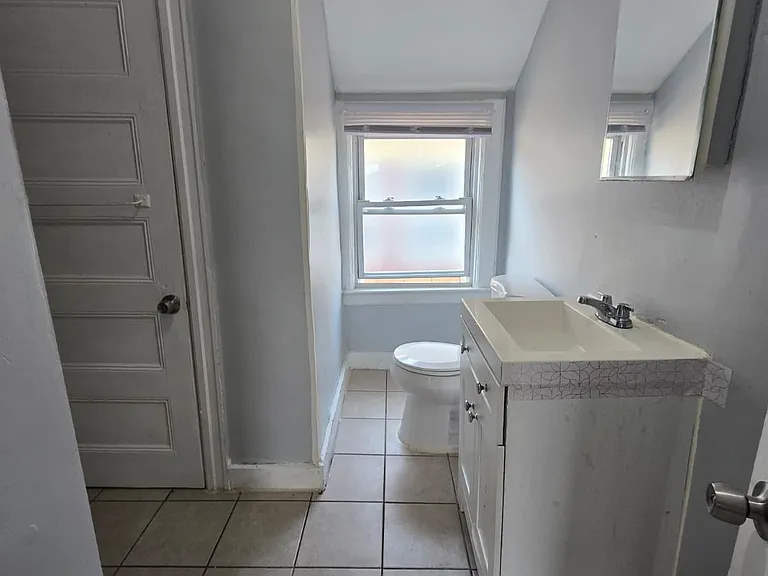117 4th Ave #3 — Photo 6