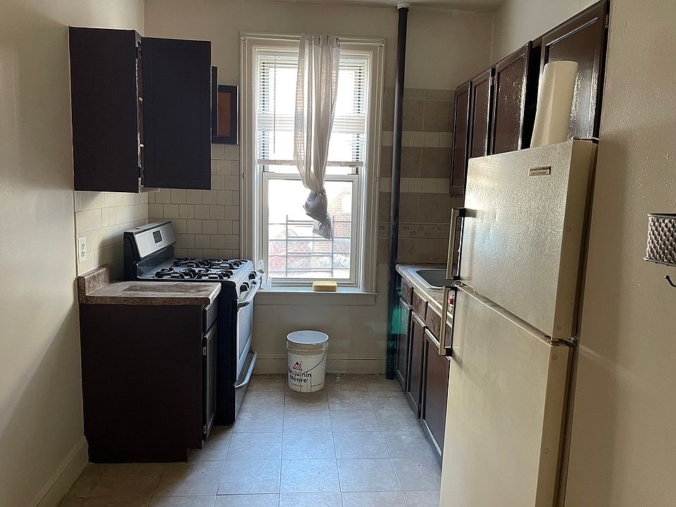 1st image of 22-11 33rd St #B1