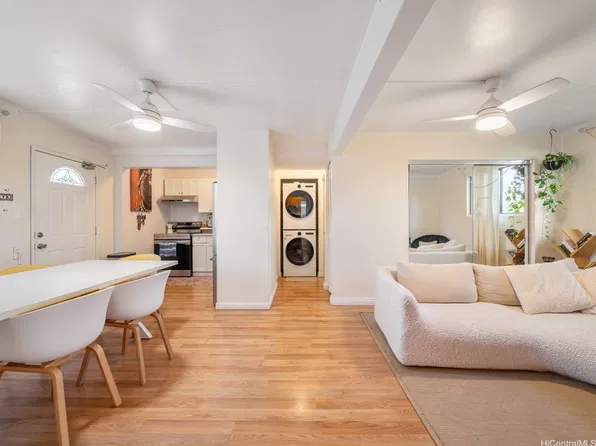 68-041 Waialua Beach Rd APT 204, Waialua, HI 96791