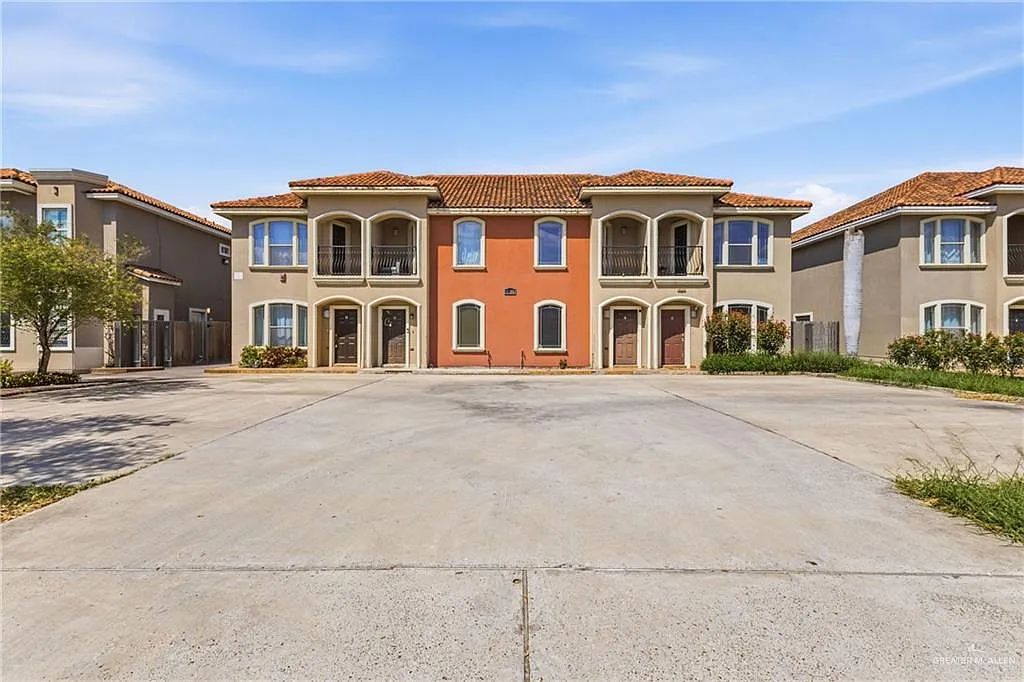 2 bed, 3.0 bath, 1274 sqft, $1,250 — Photo 1