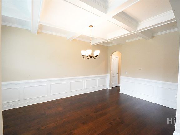 5th image of 112 Bellevue Blvd