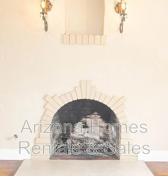 122 N Martin Ave — Photo 6