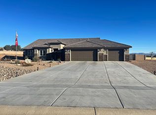 6397 E Saddlehorn Cir, Hereford, AZ 85615