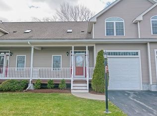 158 Bear Hill Rd APT 303, Cumberland, RI 02864
