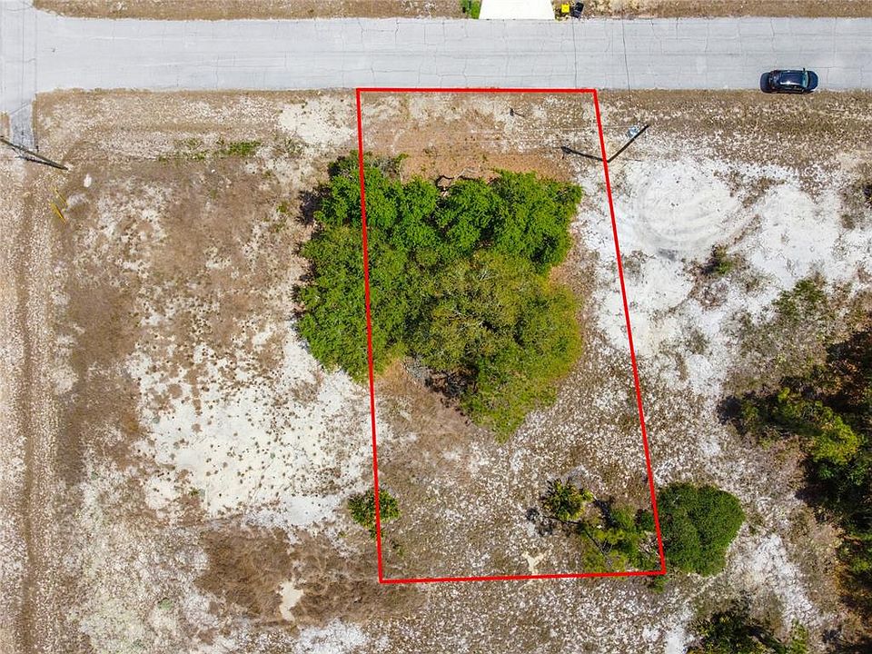 2nd image of 1344 HILLSBOROUGH COURT LOT 3