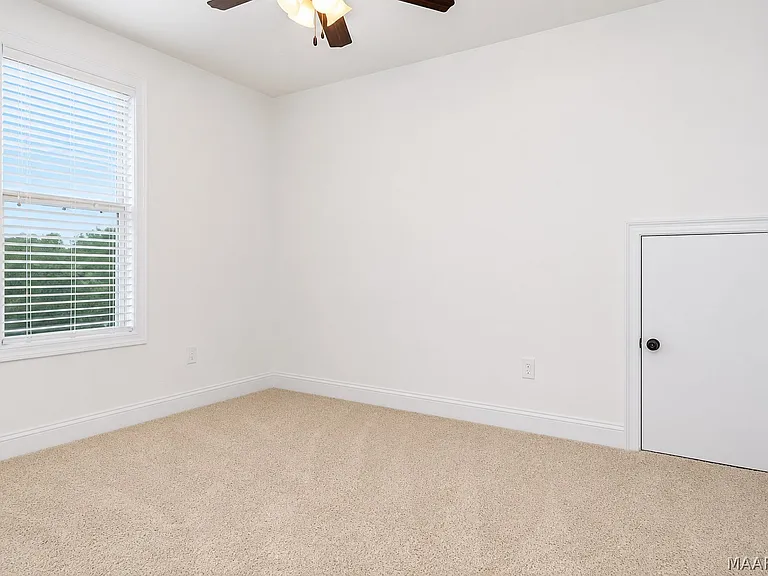 1035 Haylee Brook Ln — Photo 14