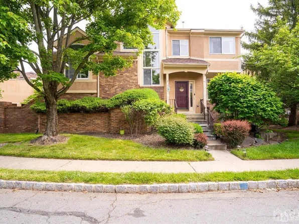 45 Kingsland Cir, Monmouth Junction, NJ 08852