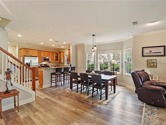 5th image of 7 Mossy Oaks Ln