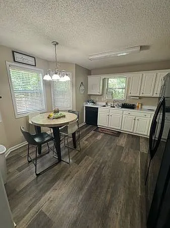 321 Four Oaks Dr #1 — Photo 3