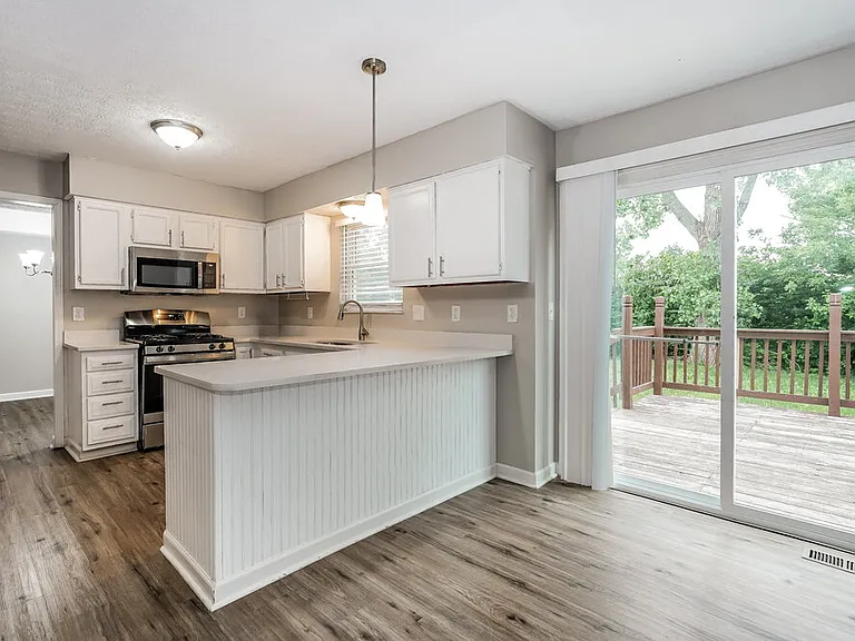 2656 Willowgate Rd — Photo 9