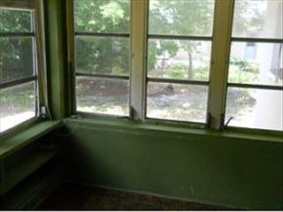 5th image of 402 Canaveral Ave