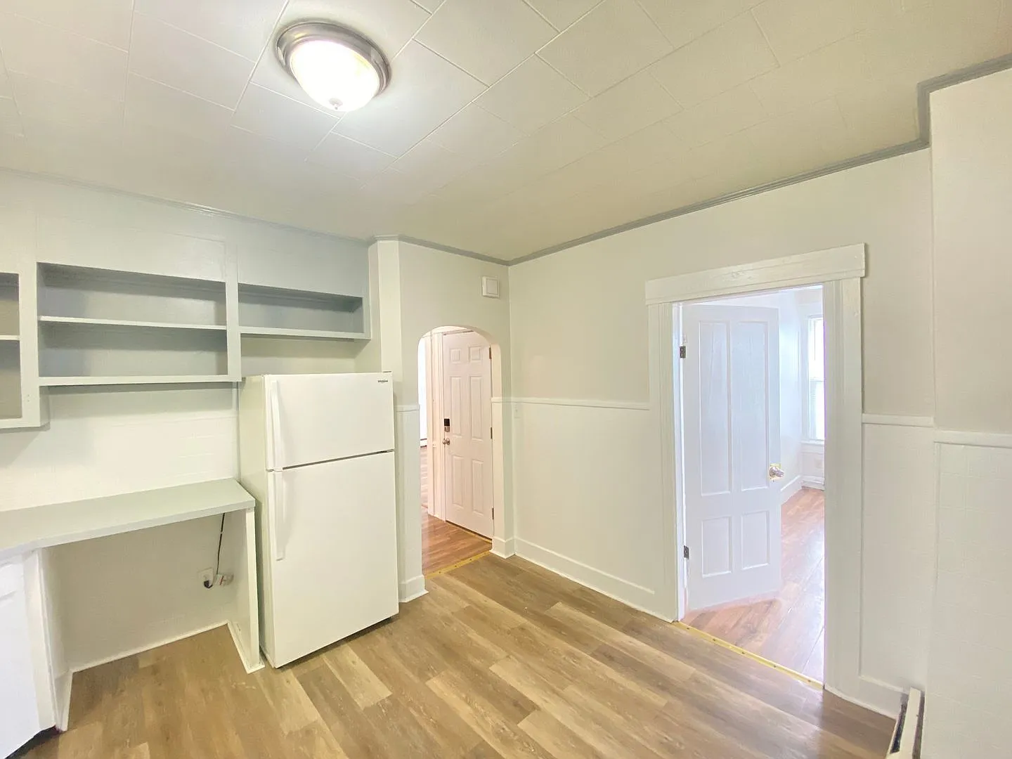 2 bed, 1.0 bath, 706 sqft, $1,675 — Photo 2
