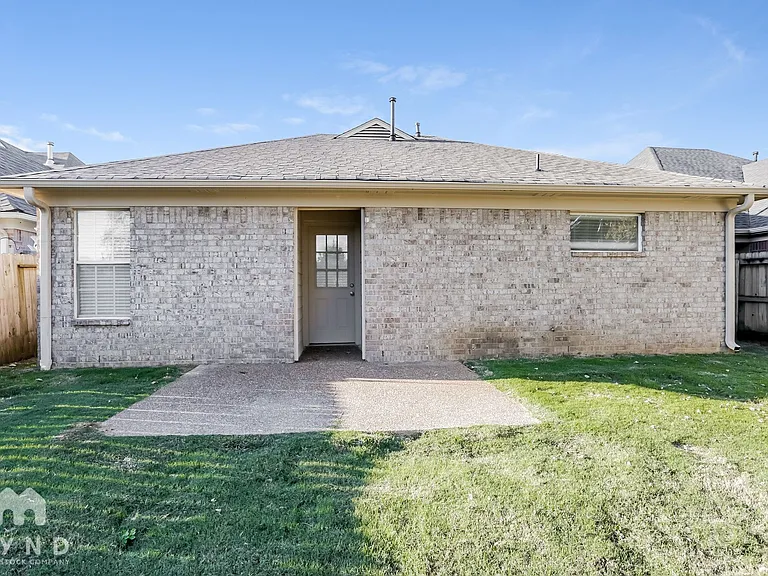 1142 Cross Valley Cv — Photo 15