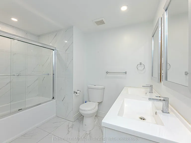 851 Bennett Ct — Photo 45