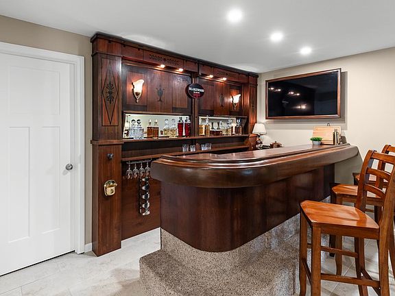 5th image of 4131 Blakewood Dr