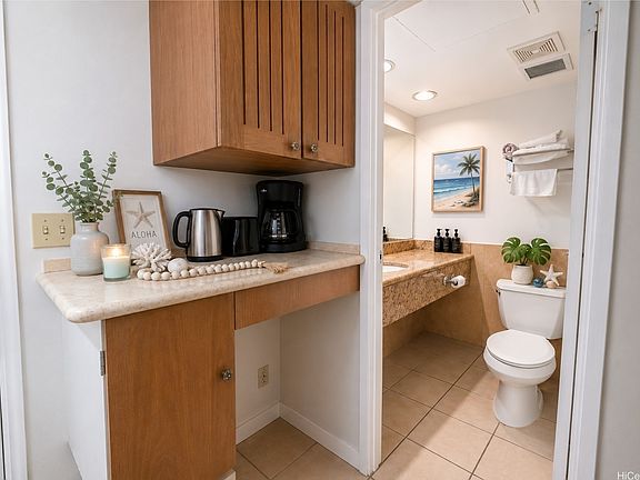 4th image of 1850 Ala Moana Blvd #315