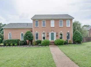 300 Mill Run Cir, Nashville, TN 37221