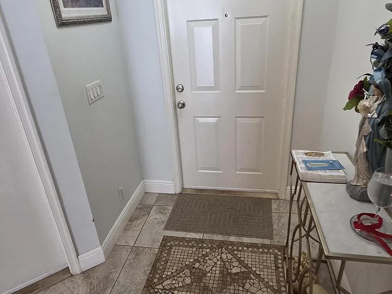 9664 Porta Leona Ln — Photo 2