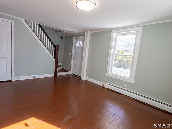 3rd image of 40 Broad Street