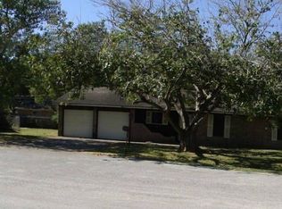 523 Irene Dr, Highlands, TX 77562