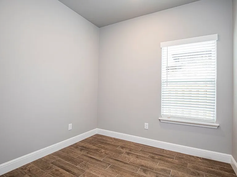 2010 Periwinkle Pl — Photo 12
