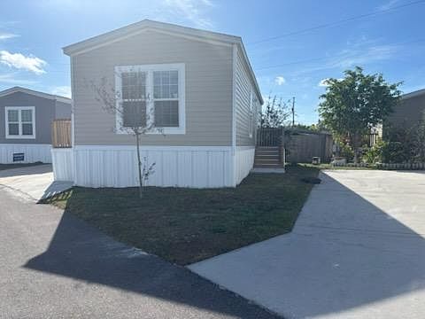 1st image of 4000 24th St N #156