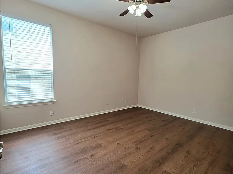 2215 Conway Cv — Photo 18