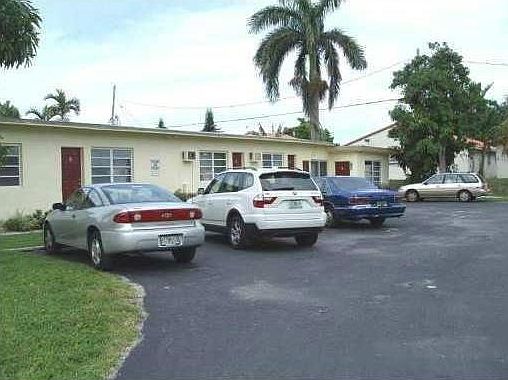 2nd image of 1294 NE 109th St
